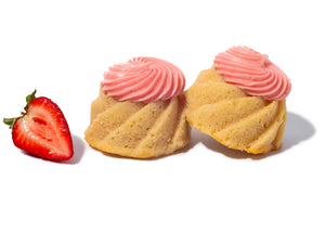 Strawberry cakelet